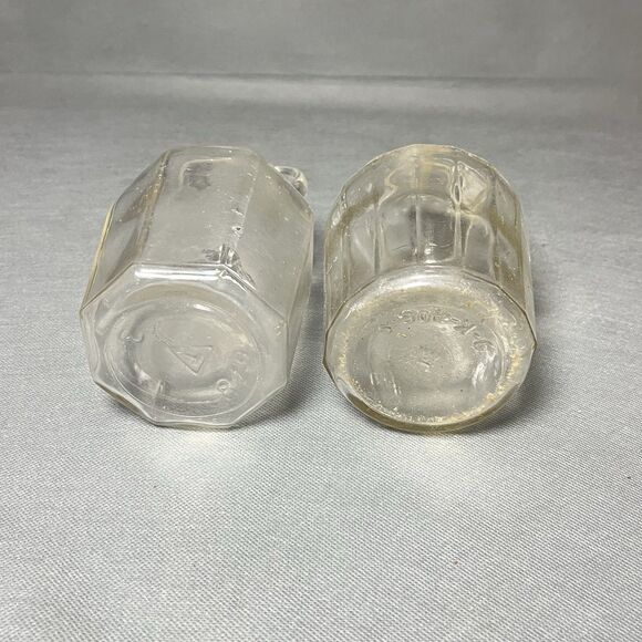 LOT 2 Vintage Glass Jugs Syrup Bottle w/Pour Spout & Handle-Paneled Glass-UV - Picture 9 of 15